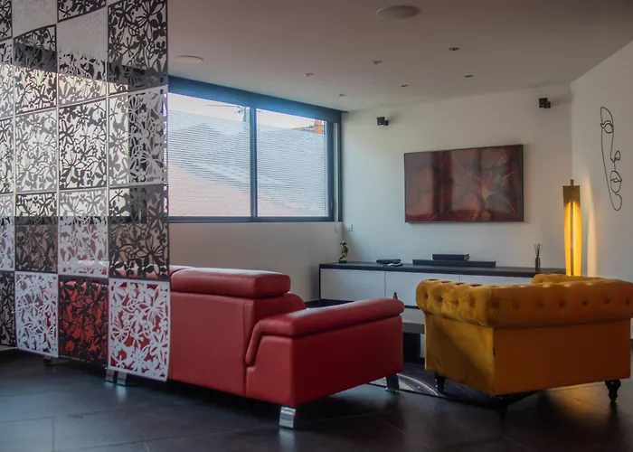 Appartement Loft 150 M2 Jacuzzi, Sauna Et Massage *